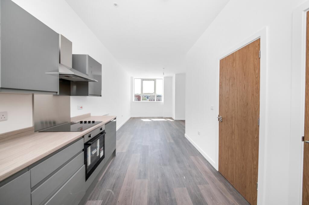 Additional image 3 of Card House, Bingley Road, Bradford, BD9 6FG