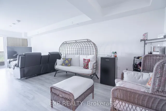 Additional image 6 of 585 Bloor St Unit 1324