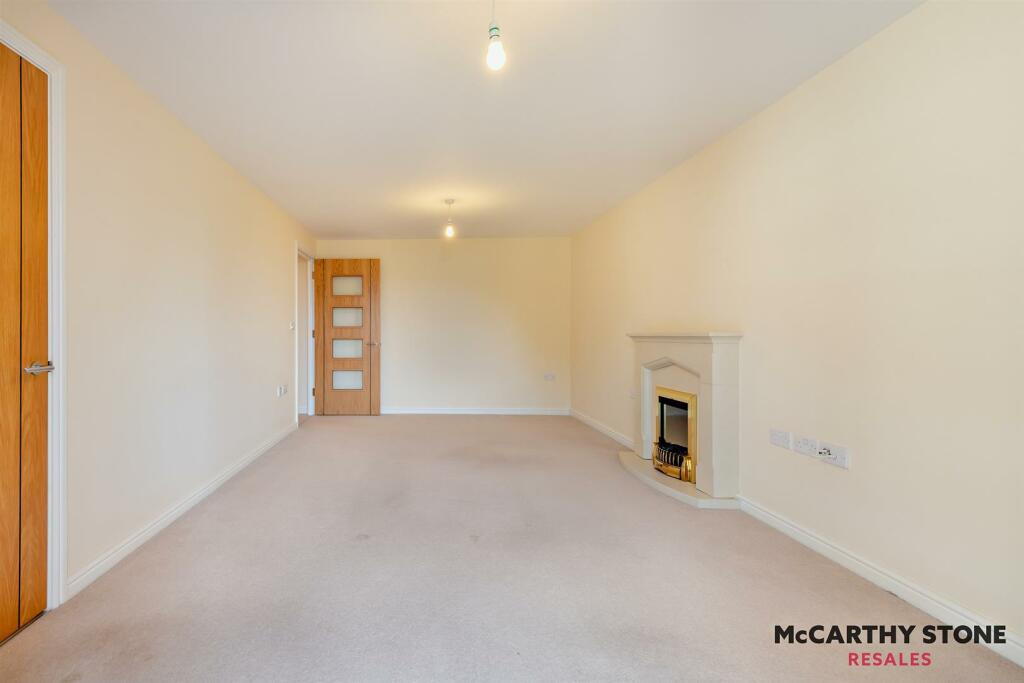 Additional image 8 of Cornmantle Court, Parsonage Barn Lane, Ringwood, Hampshire, BH24  1WJ