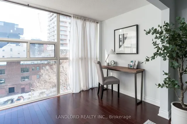 Additional image 7 of 705 King St Unit 603