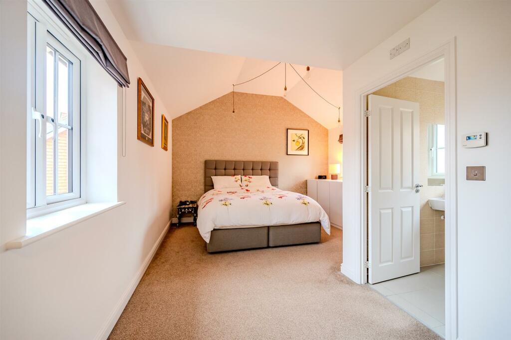 Additional image 11 of Highgrove Crescent, Polegate