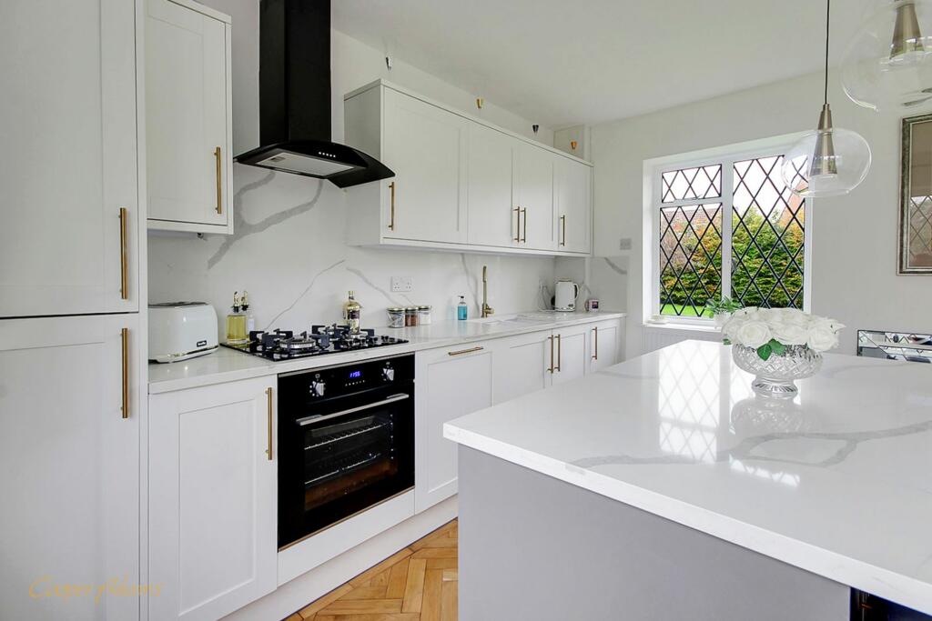 Additional image 10 of Toddington Lane, Wick, BN17