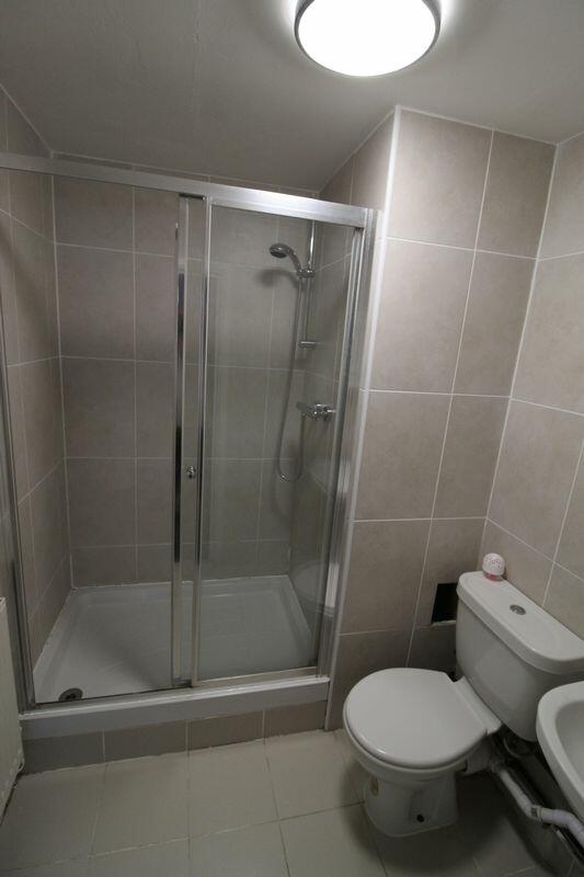 Additional image 6 of AVAILABLE SEPTEMBER 2025 - 4 double Bedroom Student Flat -Winton