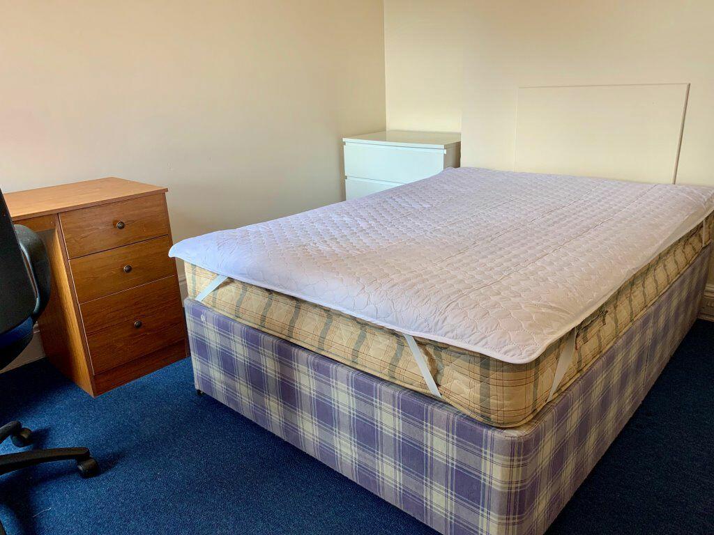 Additional image 9 of STUDENT FIVE DOUBLE BEDROOMS, WINTON (P07685)