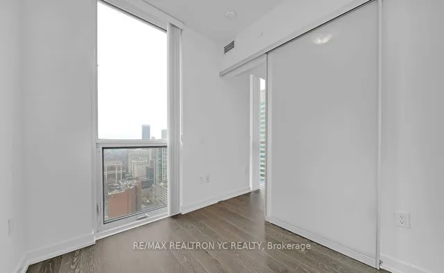 Additional image 6 of 1 Yorkville Ave Unit 3309