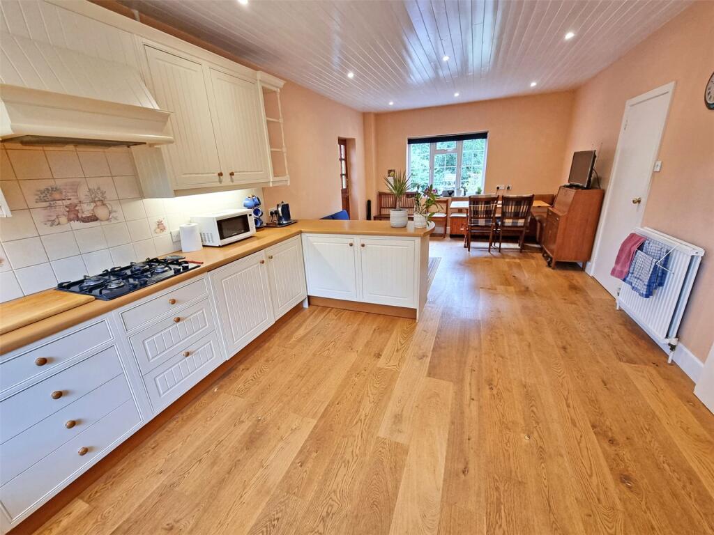 Additional image 4 of Barrs Avenue, New Milton, Hampshire, BH25