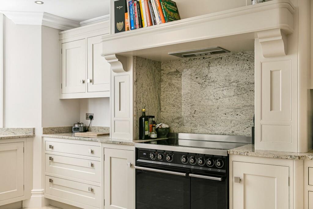 Additional image 5 of Clifton Terrace, Brighton