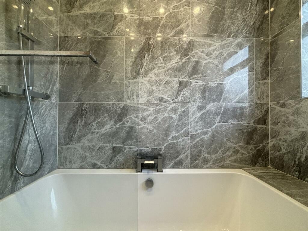 Additional image 17 of Windsor Grove Bradford