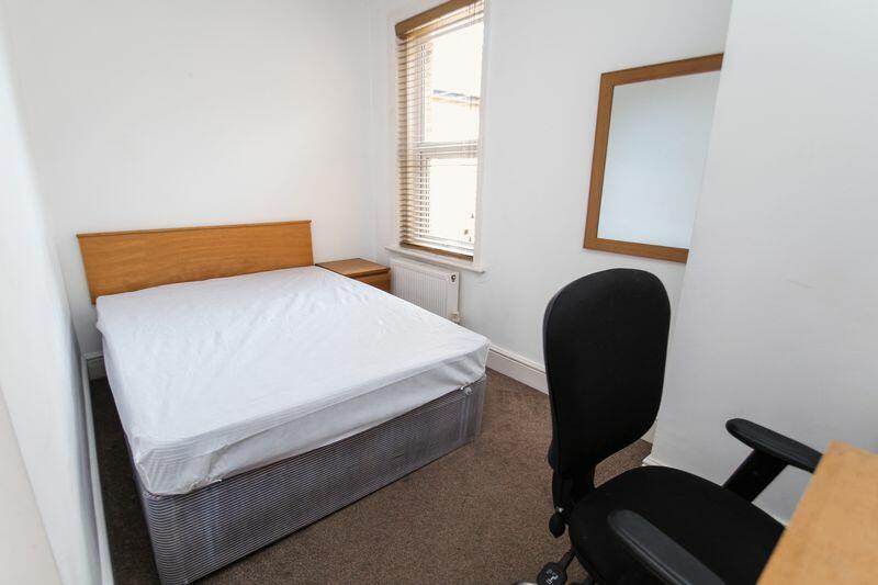 Additional image 9 of Student House In Winton
