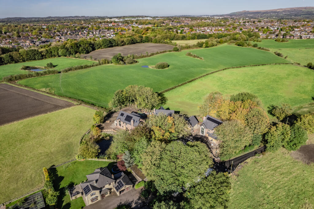 Additional image 9 of Green Gables, Green Common Lane, Westhoughton, Bolton, Greater Manchester, BL5 3BN