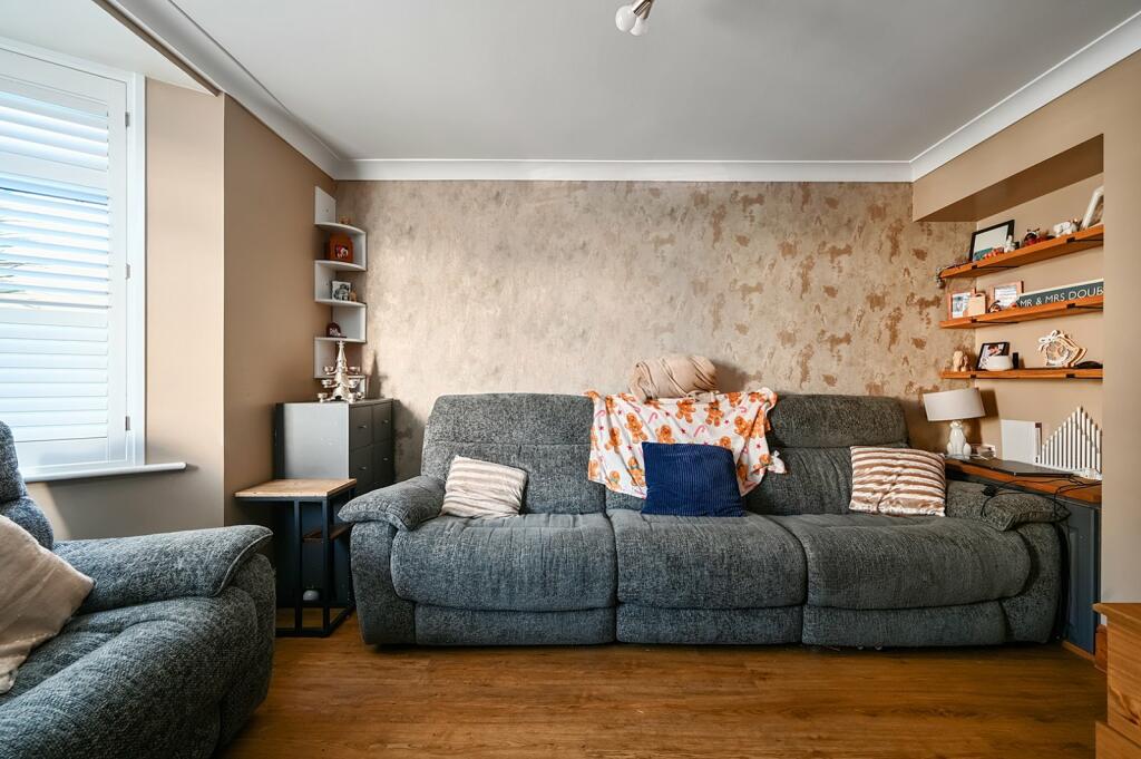 Additional image 4 of Leconfield Road, Lancing, BN15