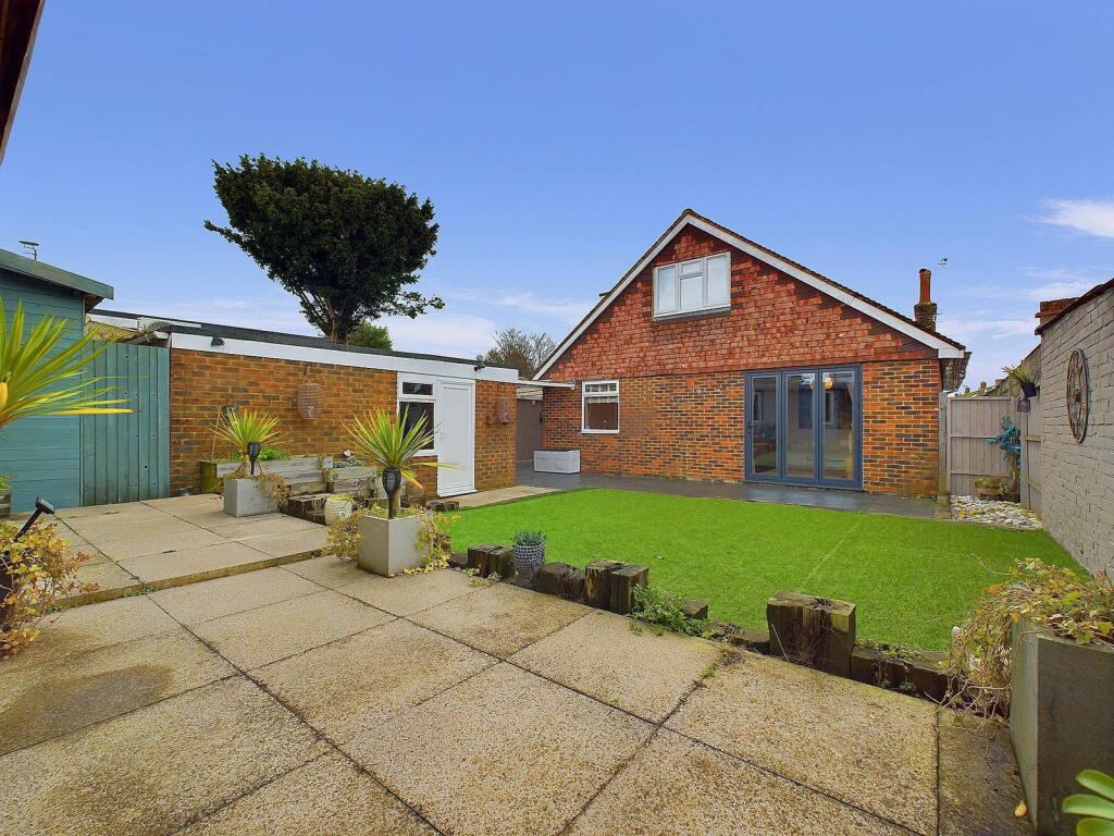 Additional image 14 of Greentrees Close, Lancing, BN15 9SX