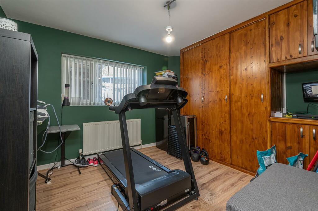 Additional image 15 of Saxton Avenue, Bradford