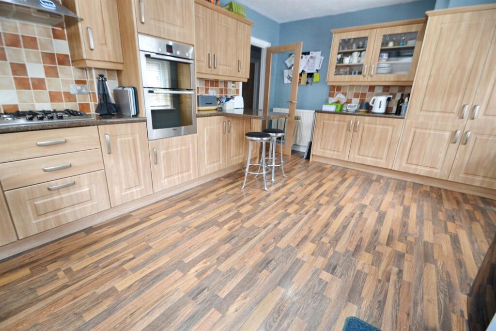 Additional image 6 of Verwood