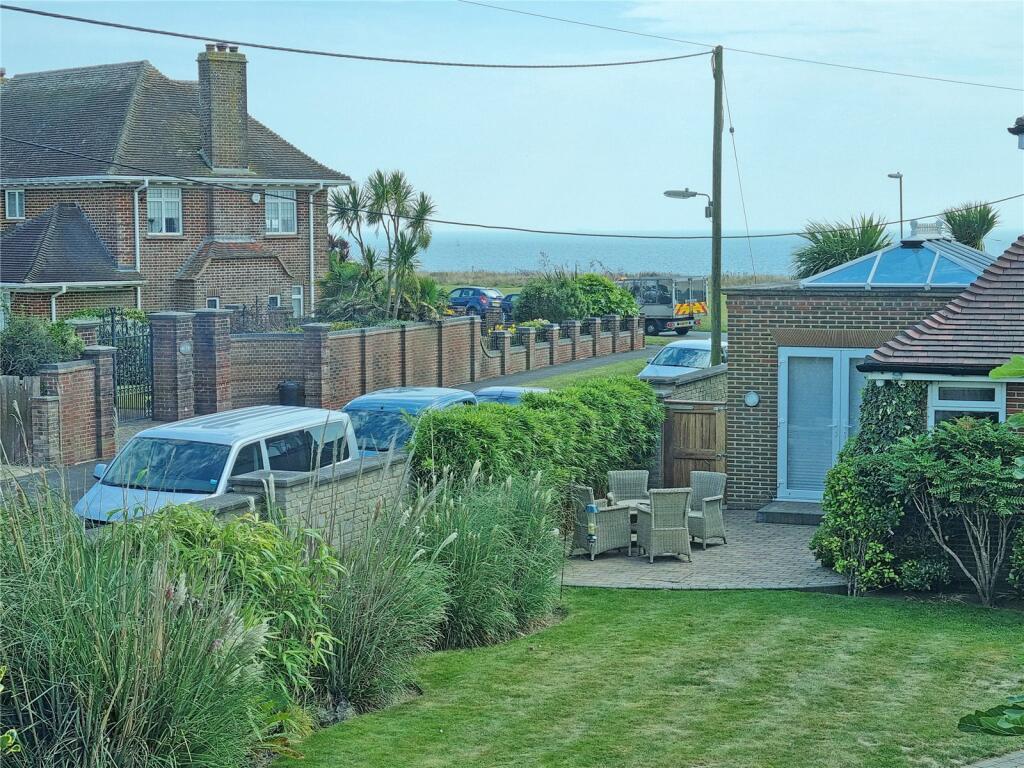 Additional image 16 of Cliffe Road, Barton on Sea, New Milton, Hampshire, BH25
