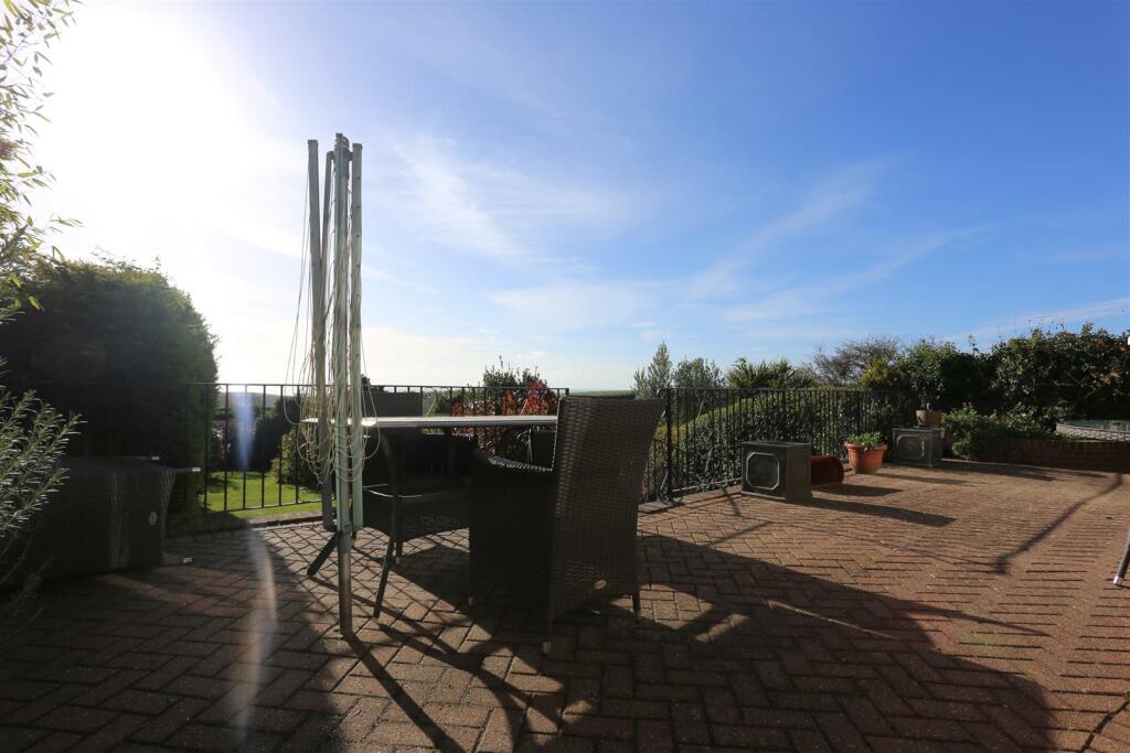 Additional image 5 of Crescent Drive South, Brighton