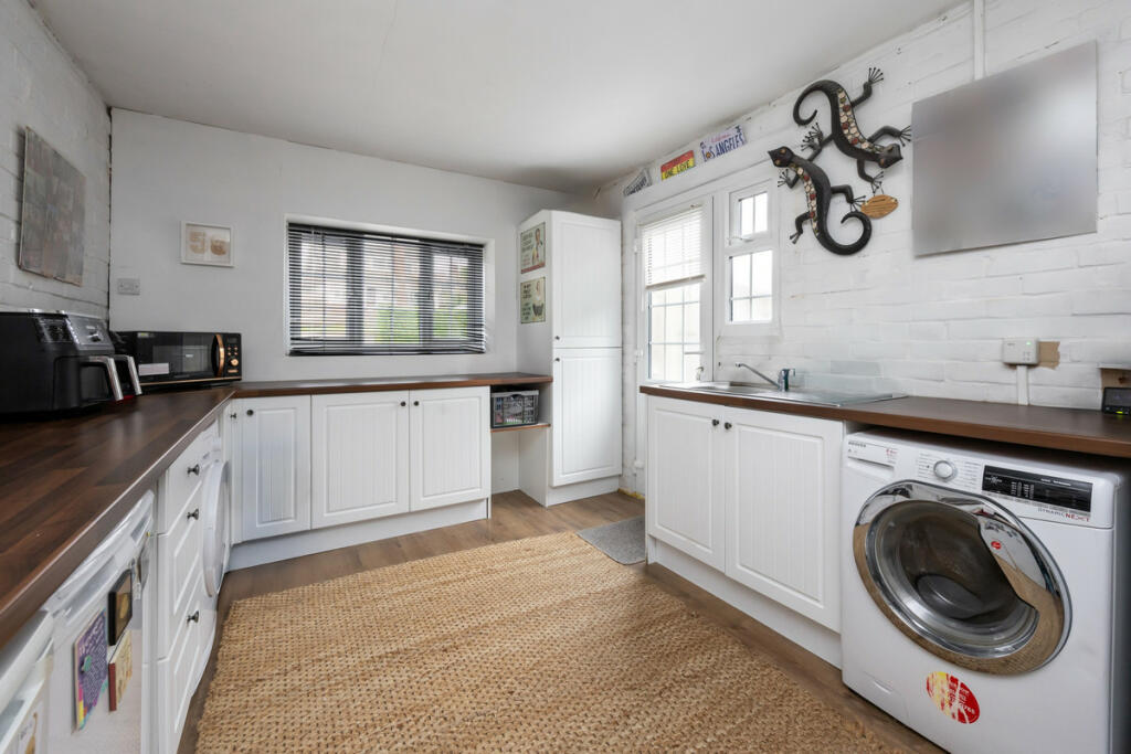 Additional image 17 of Foxley Lane, Worthing, BN13