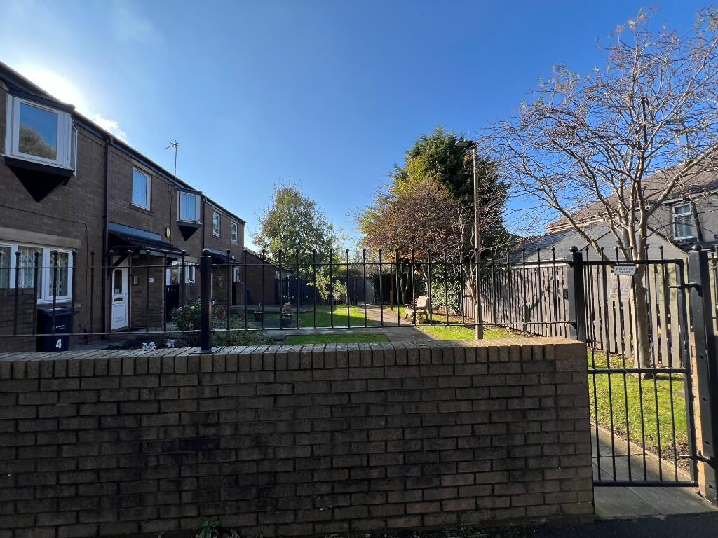 Additional image 11 of Roger Court, Bradford, West Yorkshire, BD2