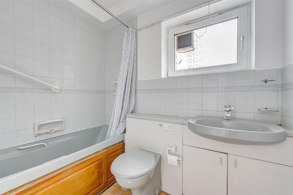 Additional image 5 of Elverlands Close, Ferring, Worthing, West Sussex, BN12