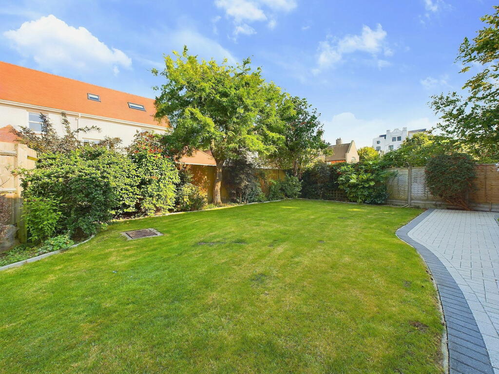 Additional image 31 of Albany Close, Worthing, BN11