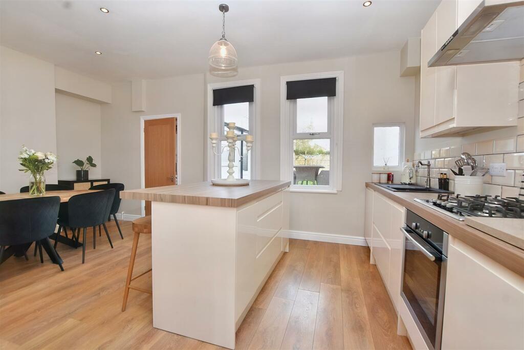 Additional image 17 of Victoria Road, Polegate