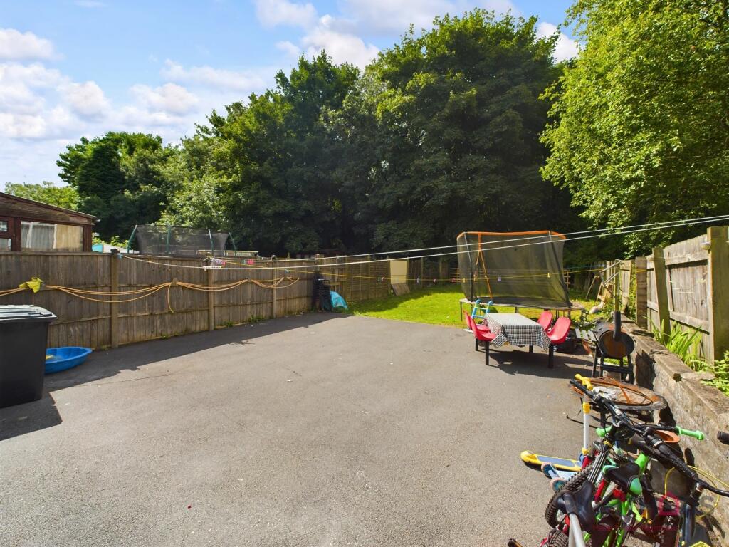 Additional image 14 of Carr Bottom Avenue, Bradford, BD5