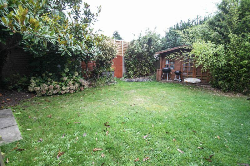 Primary image of Spacious Ground Floor Flat, Professional Sharers Welcome