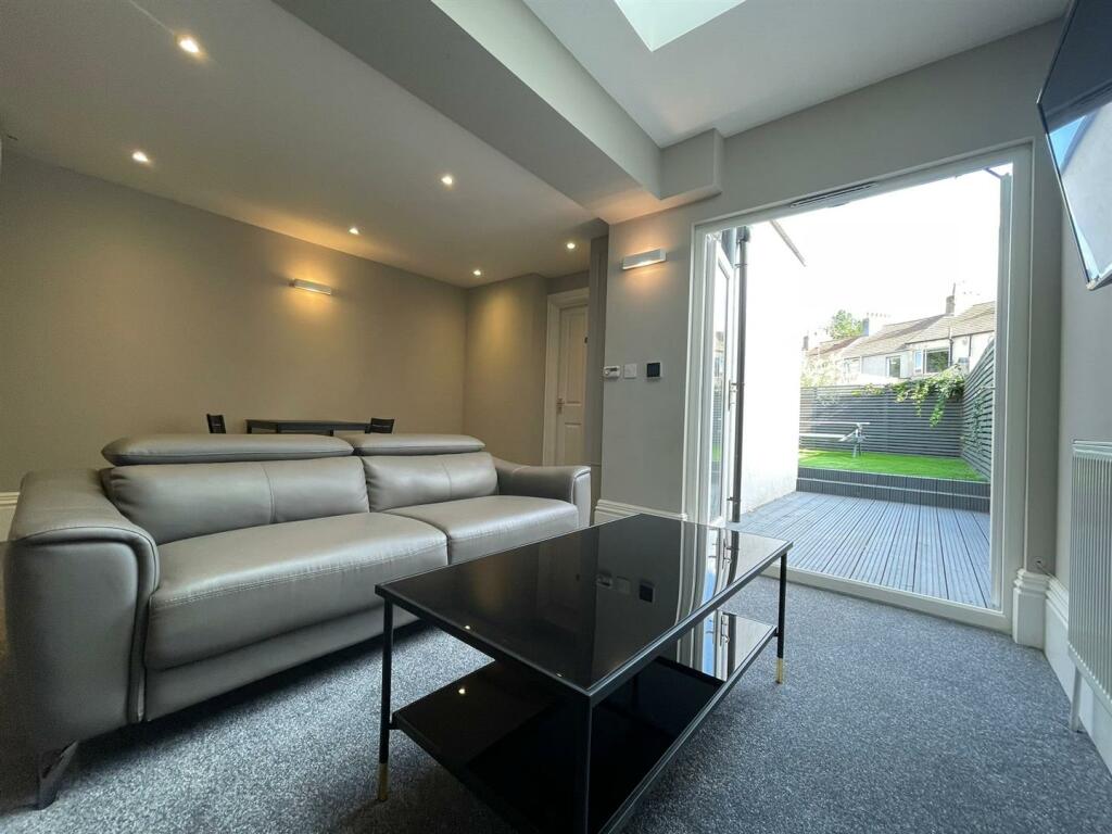 Additional image 10 of York Grove, Brighton, BN1