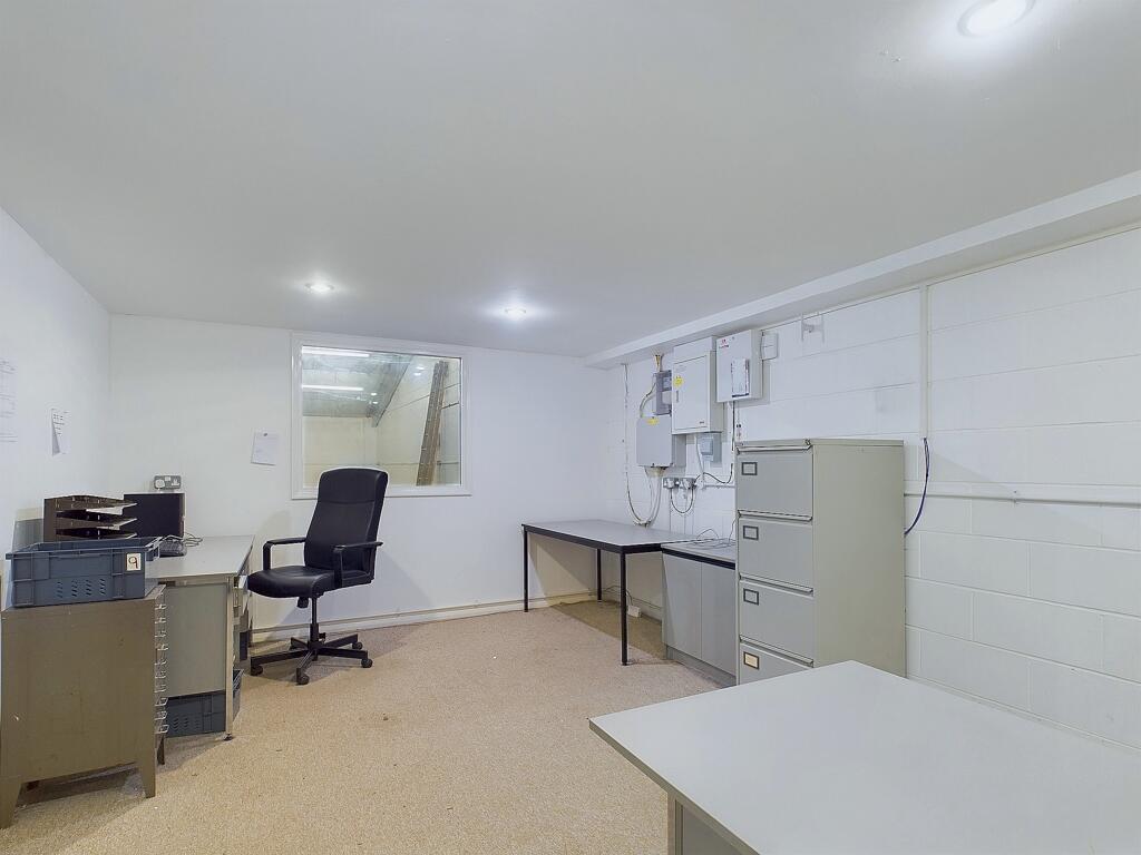 Additional image 4 of Unit 4, Gloucester Road, Littlehampton, West Sussex, BN17 7BS