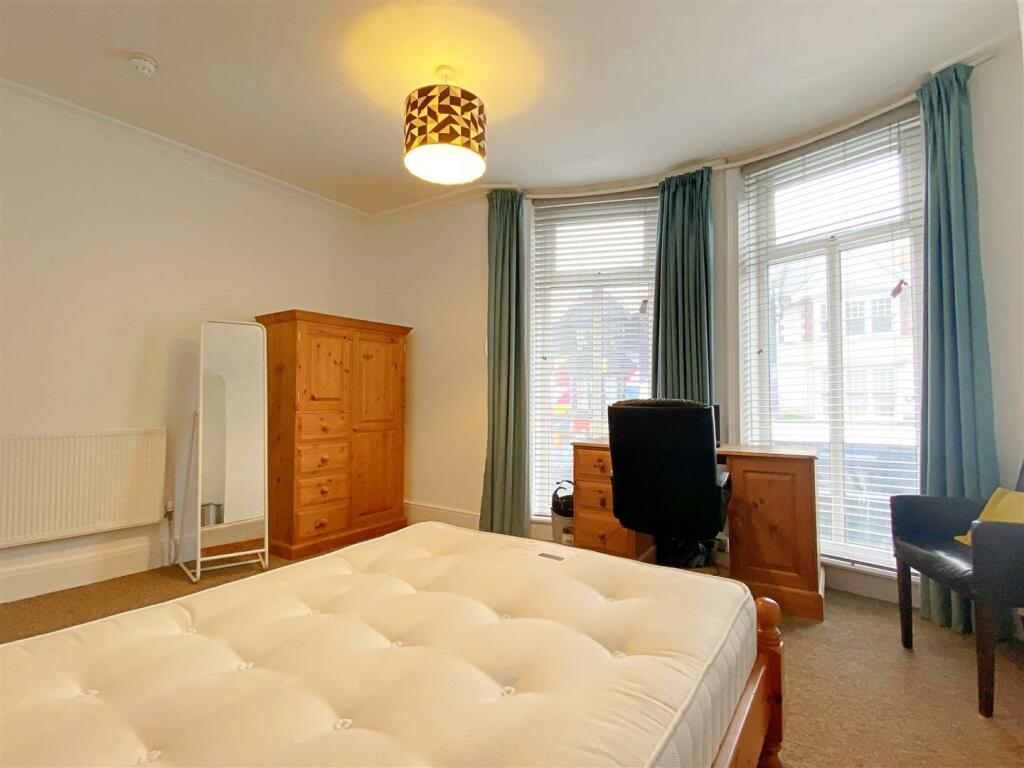 Additional image 13 of London Road - Smart & Spacious