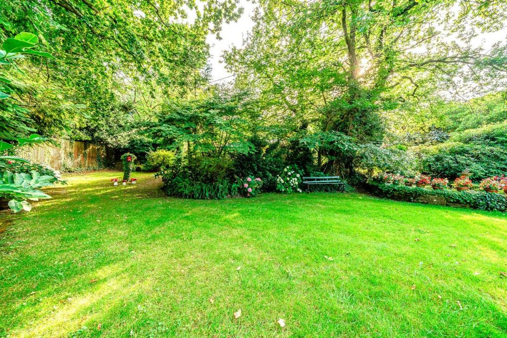 Additional image 43 of Burley Road, Bockhampton, Winkton