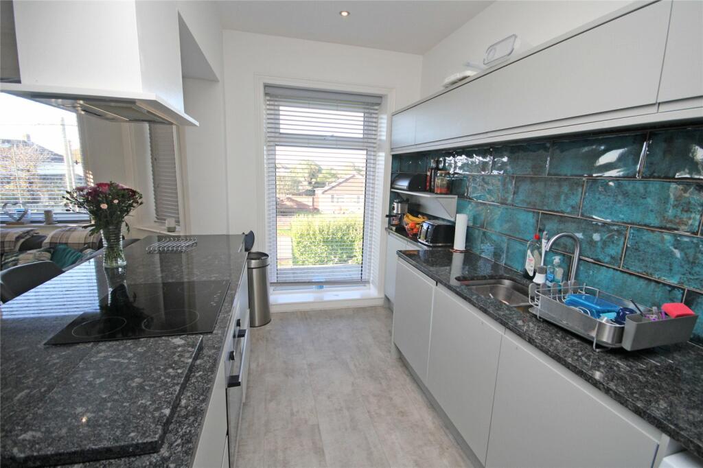Additional image 5 of Western Avenue, Barton on Sea, New Milton, Hampshire, BH25