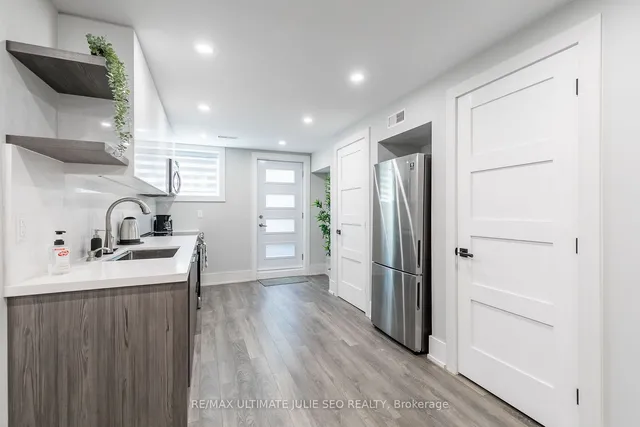 Additional image 31 of 223 Manning Ave