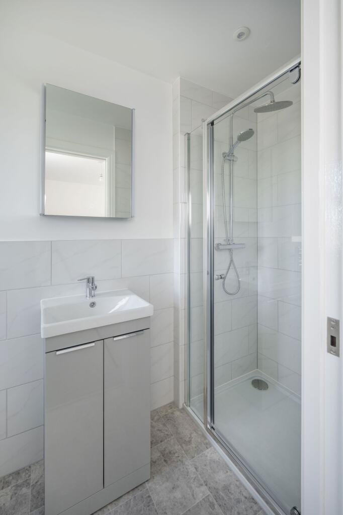 Additional image 21 of Clarendon Road, Christchurch, BH23