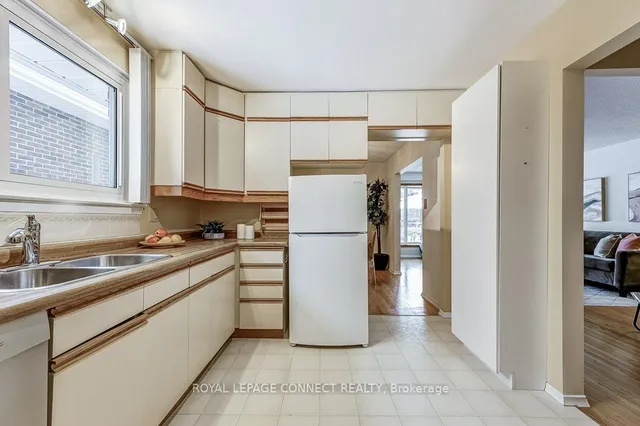 Additional image 16 of 19 Rodarick Dr