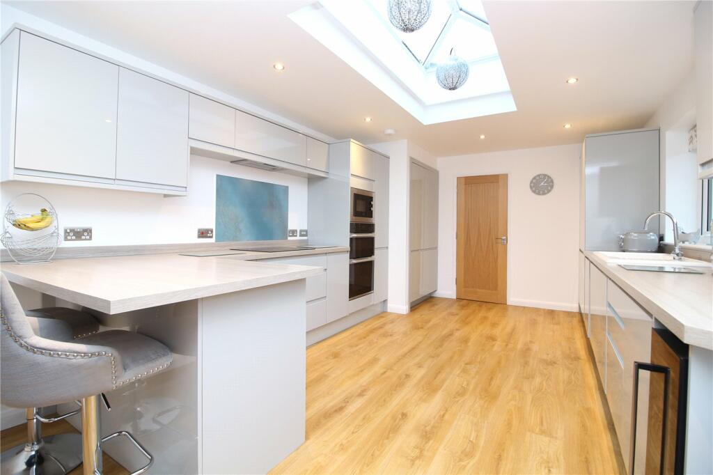 Additional image 2 of Oak Road, New Milton, Hampshire, BH25