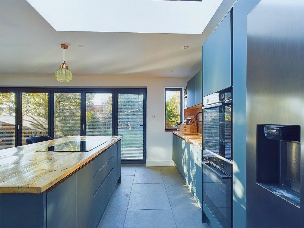 Additional image 12 of Loxwood Avenue, Worthing, BN14 7RF