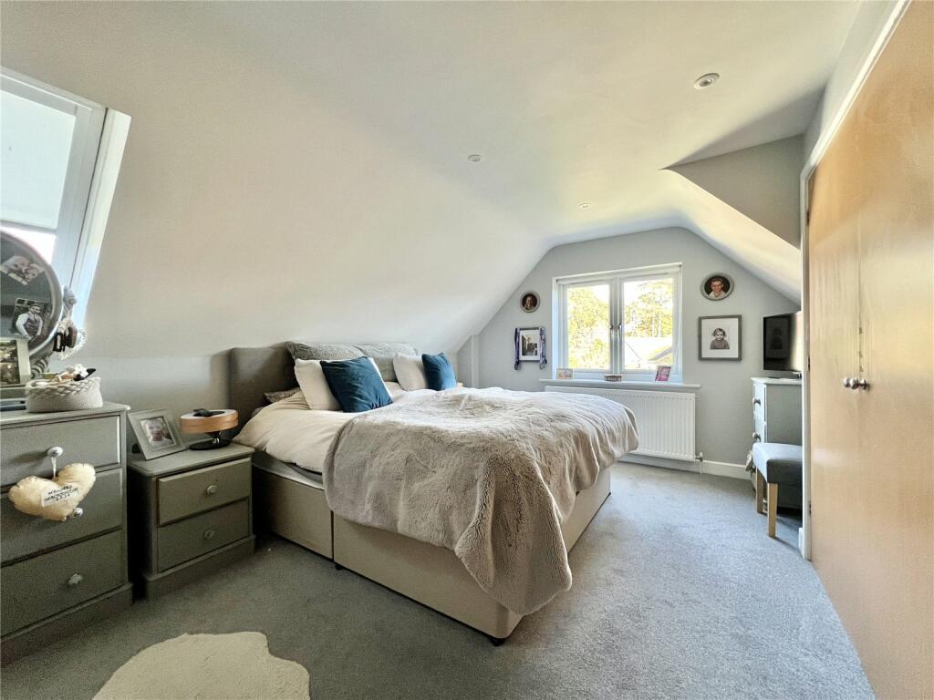 Additional image 11 of Seaway Avenue, Friars Cliff, Christchurch, Dorset, BH23