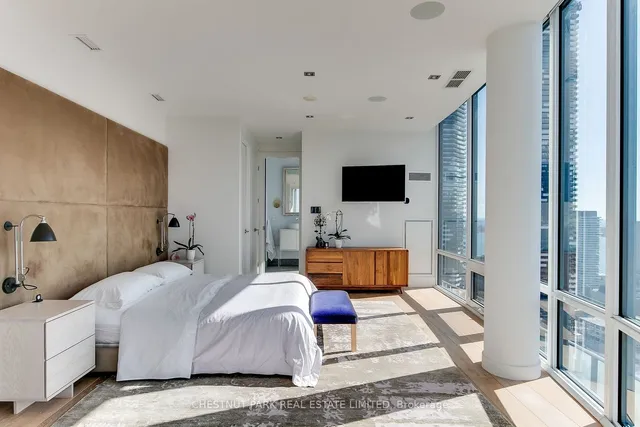 Additional image 27 of 1 Market St Unit 3302