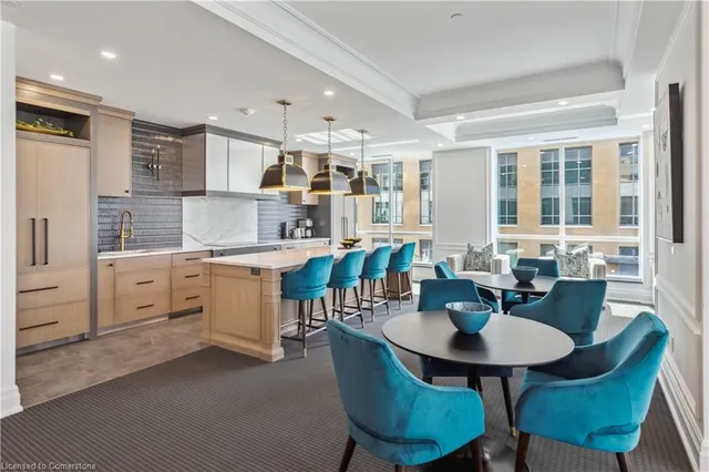 Additional image 41 of 2060 Lakehsore Rd Unit 1201