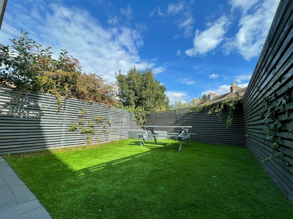 Additional image 7 of York Grove, Brighton, BN1