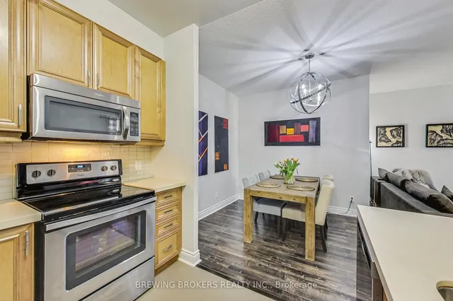 Additional image 16 of 25 Earlington Ave Unit 114