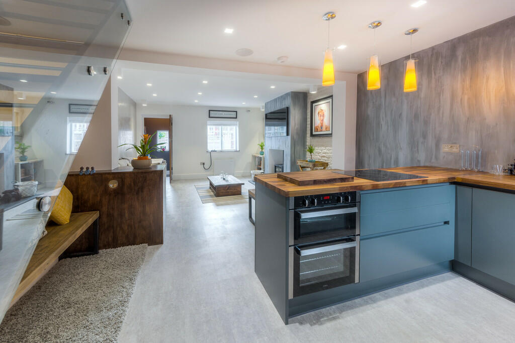 Additional image 3 of Bond Street, Arundel