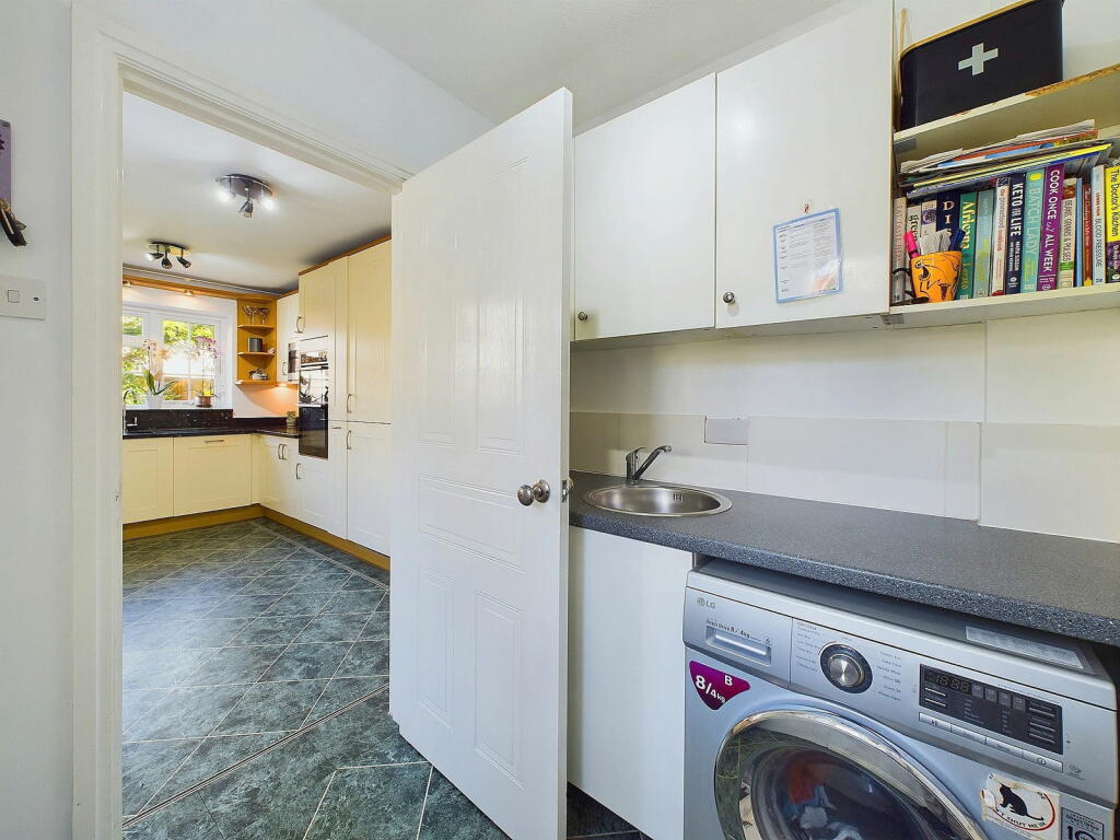 Additional image 7 of Albany Close, Worthing, BN11