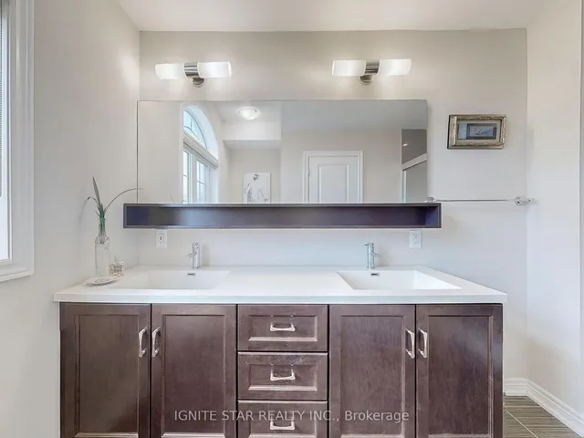 Additional image 18 of 3355 Mockingbird Common