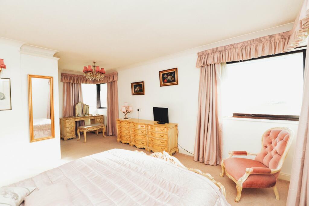 Additional image 7 of Barton Green, Barton on Sea, New Milton, Hampshire, BH25