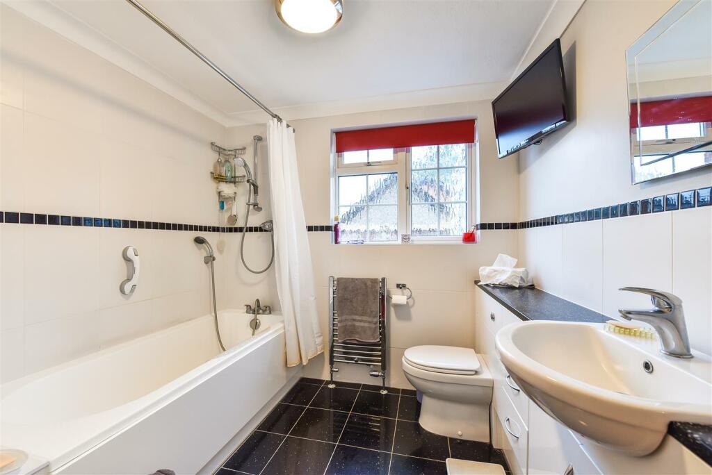 Additional image 15 of Henty Close, Walberton