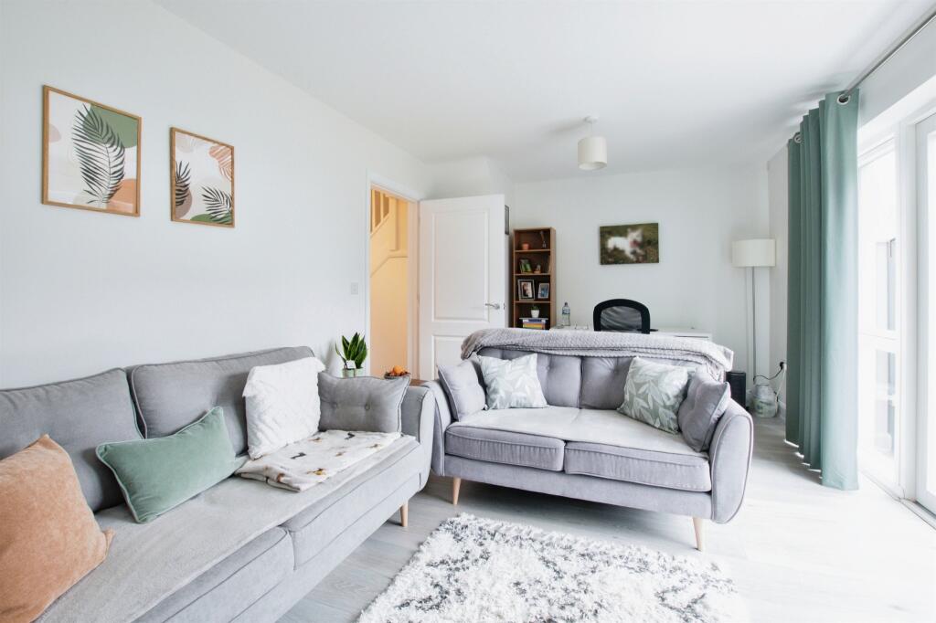 Additional image 18 of Victory Way, St. Leonards, Ringwood