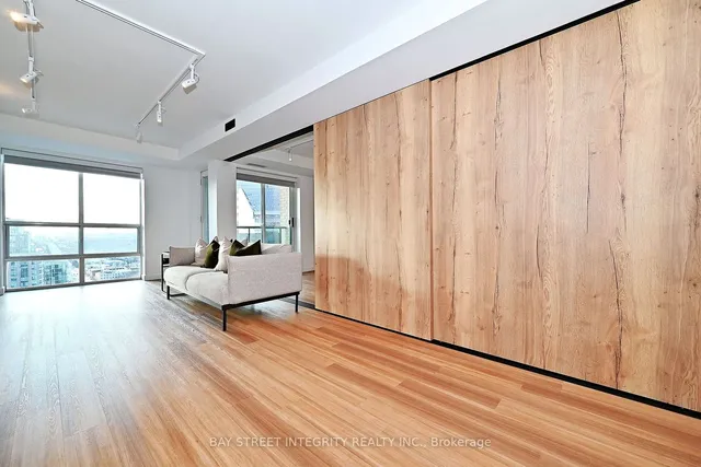 Additional image 25 of 22 Olive Ave Unit LPH01