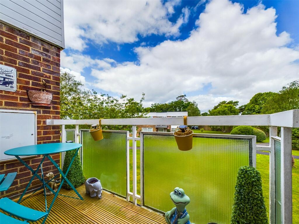 Additional image 8 of Kingsbere Gardens, 10 Haslemere Avenue, Highcliffe, Dorset, BH23